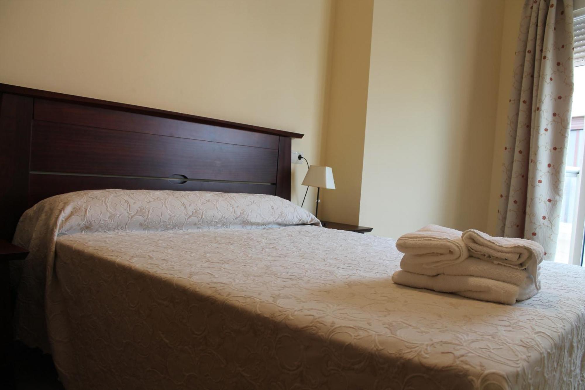 Apartamentos Turisticos Plaza Del Olvido Nerja Ngoại thất bức ảnh